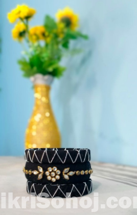 হাতে তৈরি সুন্দর হ্যান্ডমেড চুড়ি – স্টাইলিশ ও ইউনিক ডিজাইন